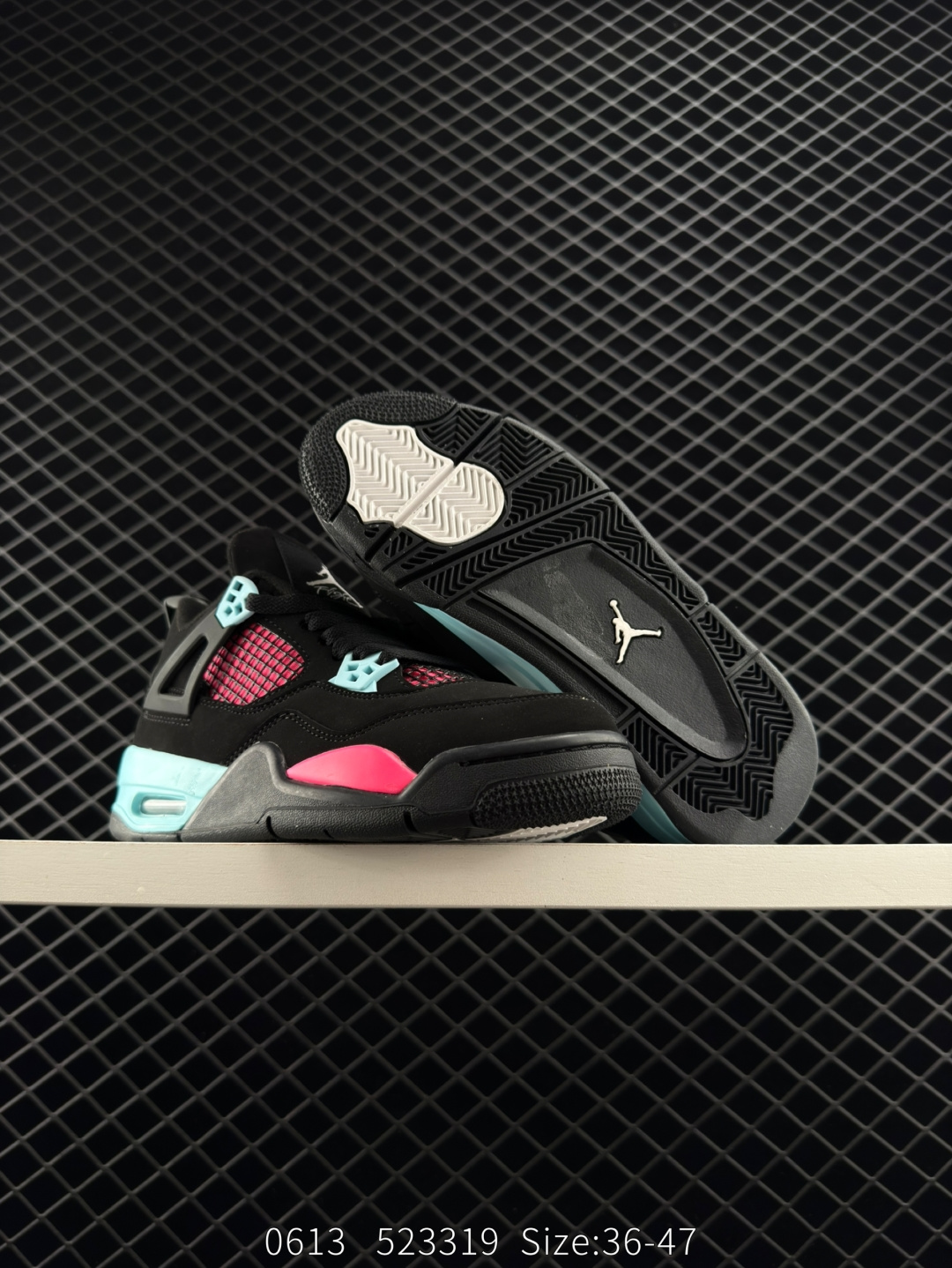 Nike Air Jordan 4 Retro